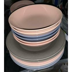 Servies nieuw!