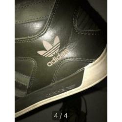 Groene Adidas schoenen mannen/vrouwen. Maat 41,5 ECHT LEER!