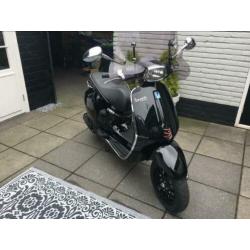 Vespa sprint snorscooter 2015 , met veel opties