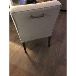 6 eetkamerstoelen (4 met armleuning 2 zonder armleuning)