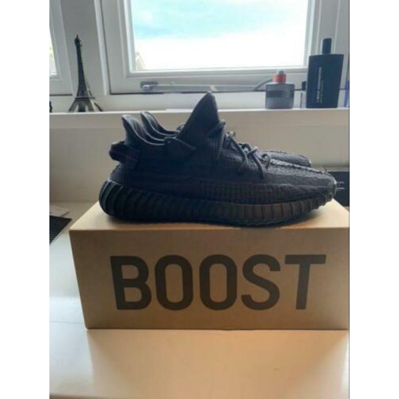 Yeezy boost 350 v2 black maat 43 1/3