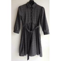 DIVIDED by H&M zwart millefleurs doorknoop jurkje wijd rok S