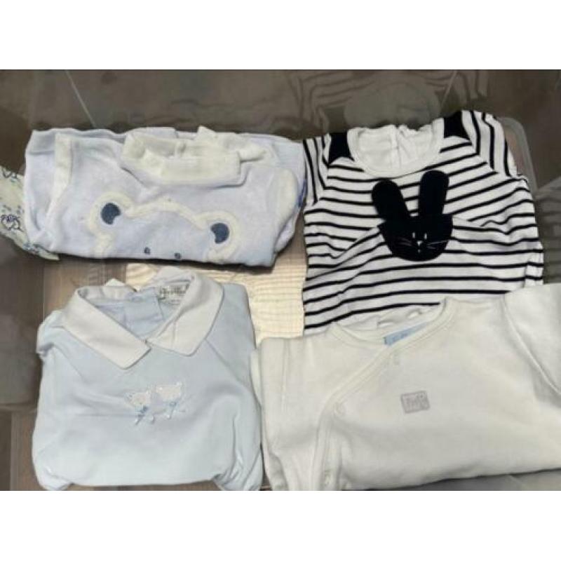 Veel baby kleertjes! Noppies/ Petit Bateau/ Feetje/ Hema.