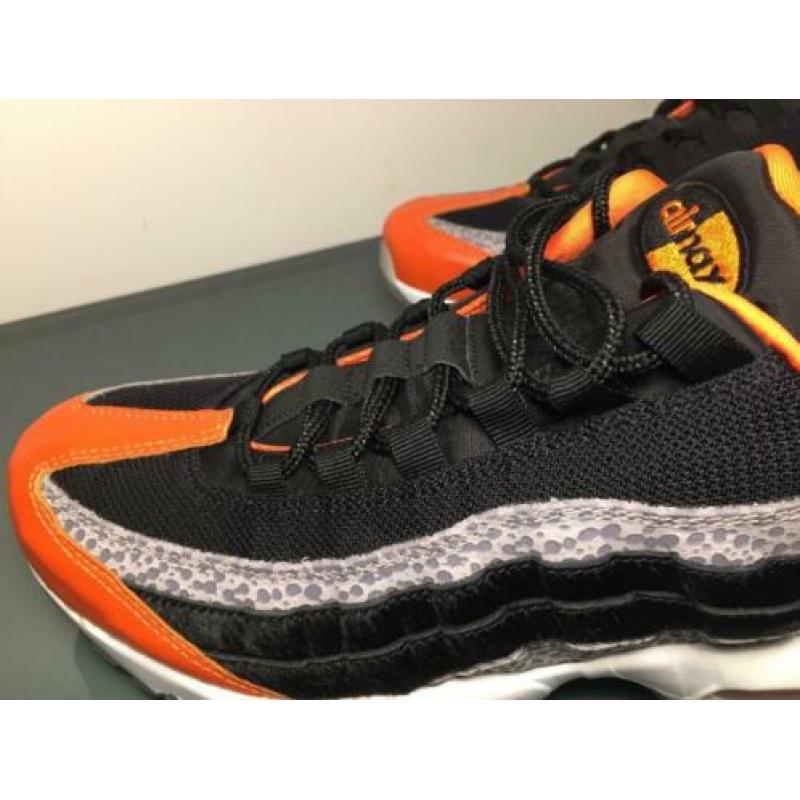 Nieuwe Nike Air Max 95 Black Granite, maat 45, AV7014-002.