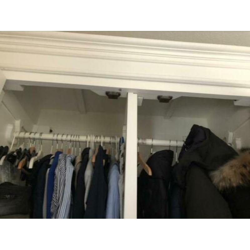 Zo goed als nieuw kledingkast 2 deurs