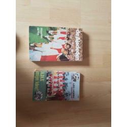 Te koop voetbalboeken. Verzamel albums enz.