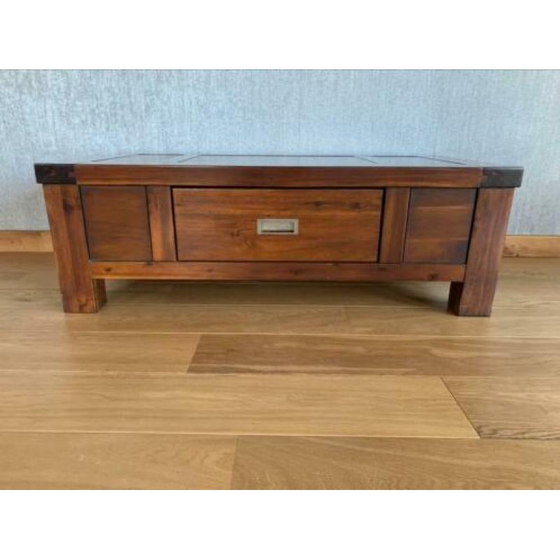 Salontafel met lade