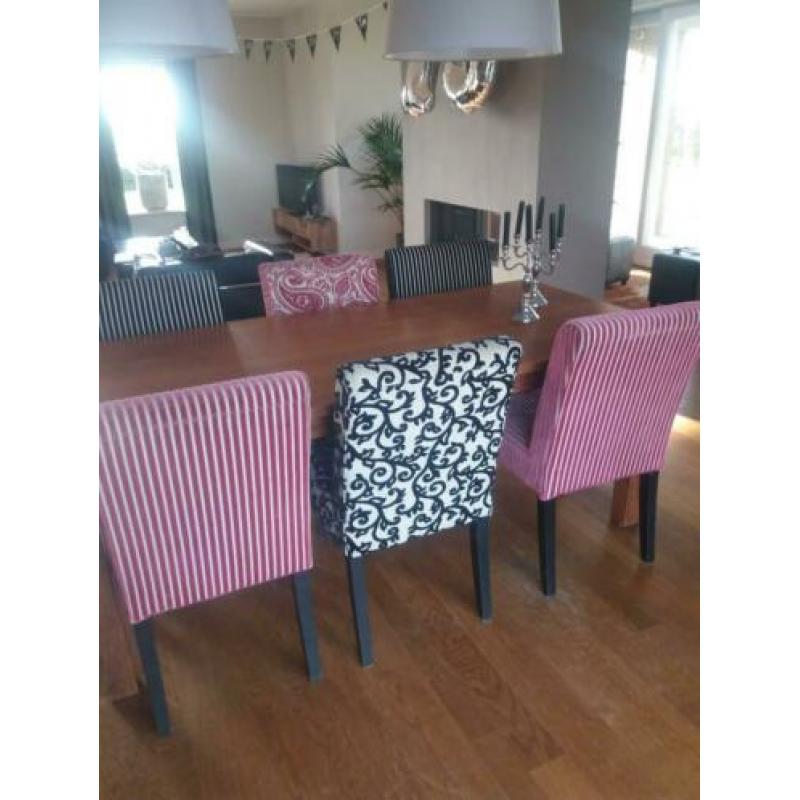 Eettafel 100 x 200 cm. met 6 stoelen