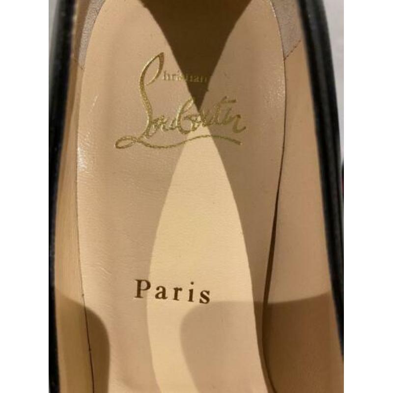 Nieuwe en omgedragen Louboutin simple pump maat 36,5