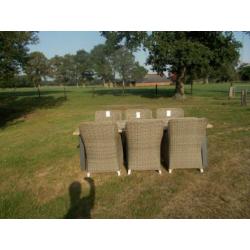 6 nieuwe wicker stoelen met teak tafel 2,4 x 1m 4SEASONS