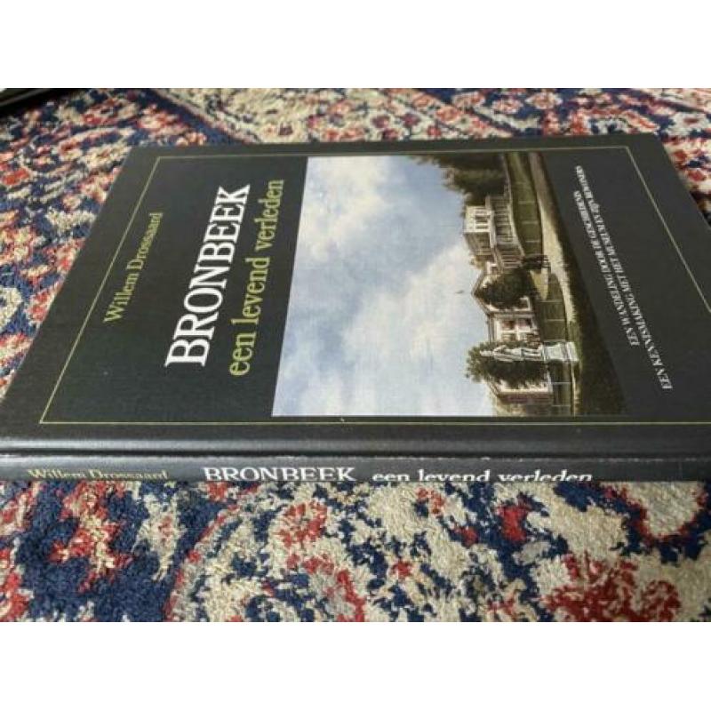 Bronbeek een levend verleden Willem Drossaard Hardcover, 13