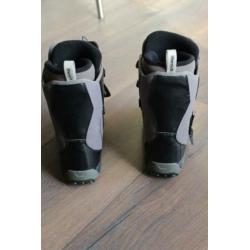 Salomon snowboard schoenen maat 37.5 (6.5)