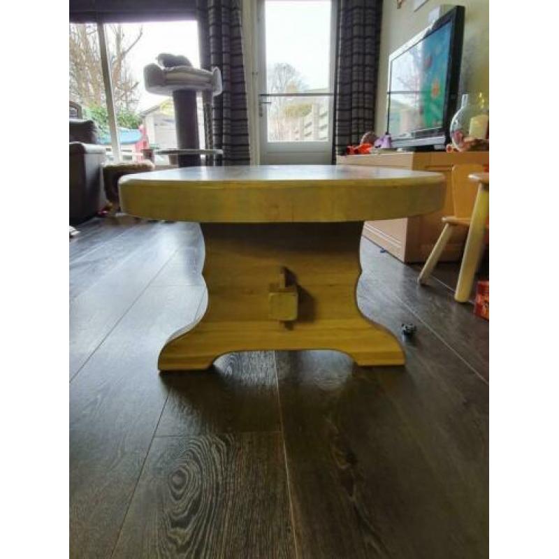 Massief (erg zware) eikenhouten salontafel White wash.