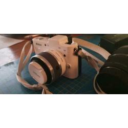 Nikon 1 V1 Wit + Nikkor VR 10-30 mm + Nikkor VR 30-110 mm -
