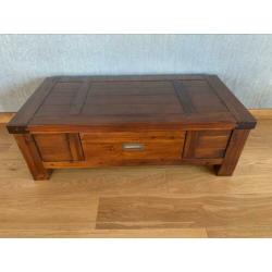 Salontafel met lade