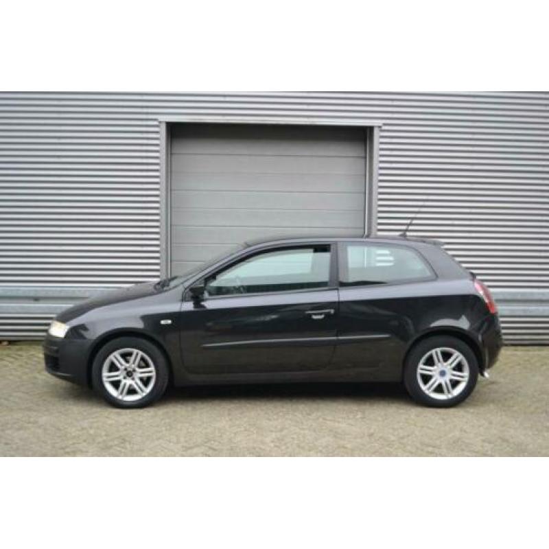 Fiat Stilo 1.9 JTD Business Connect ABARTH AIRCO NAVI. ELEK.