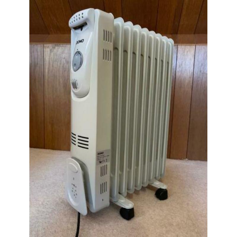 Mooie olieradiator / portable bijzetkachel van DOMO!