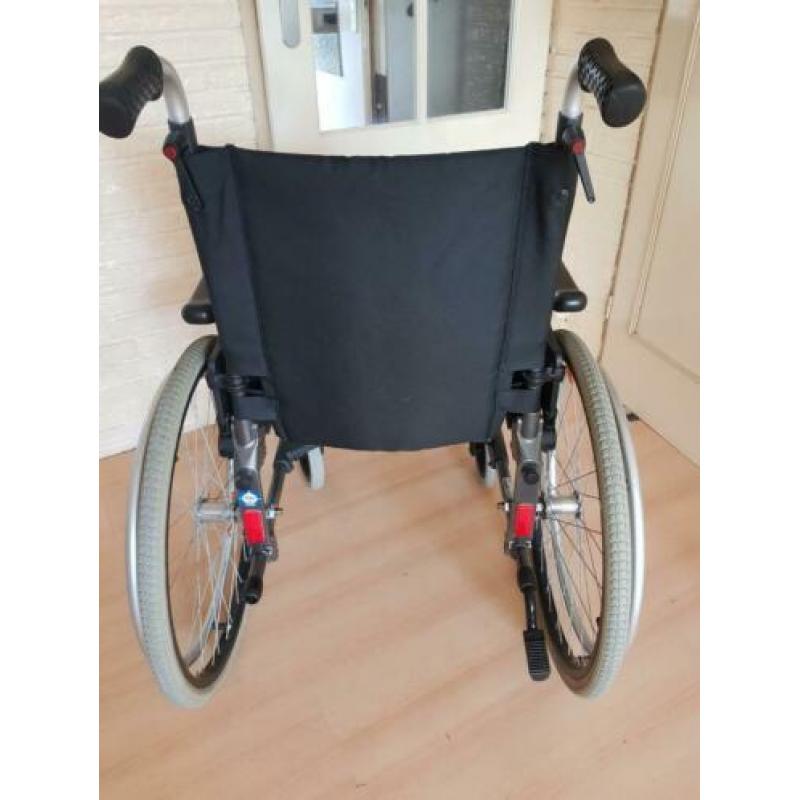 alu Minos by meyra brede zit mooie lichtgewicht rolstoel