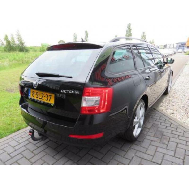 Skoda Octavia Combi 1.6 TDI 1500KG Trekgewicht Ambition Busi