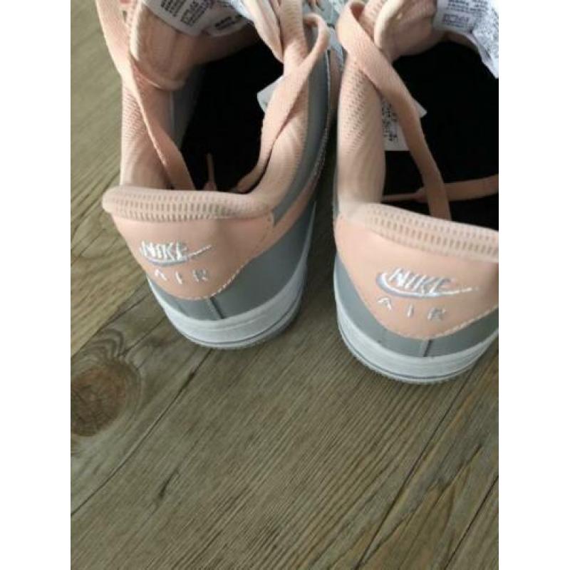 Nike Air Force 1, maat 36.5