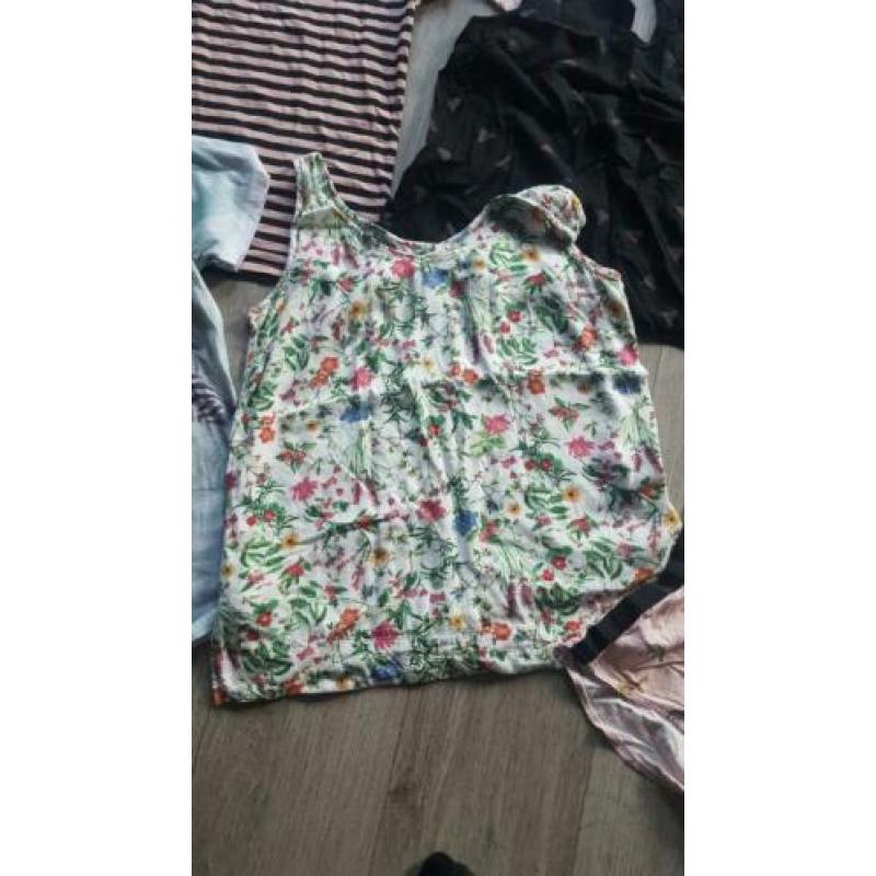 8 shirtjes maat s/m VOOR GOED DOEL