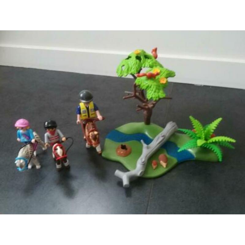 Playmobil pony's