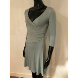 Vanilia poeder groen viscose jurkje mt S