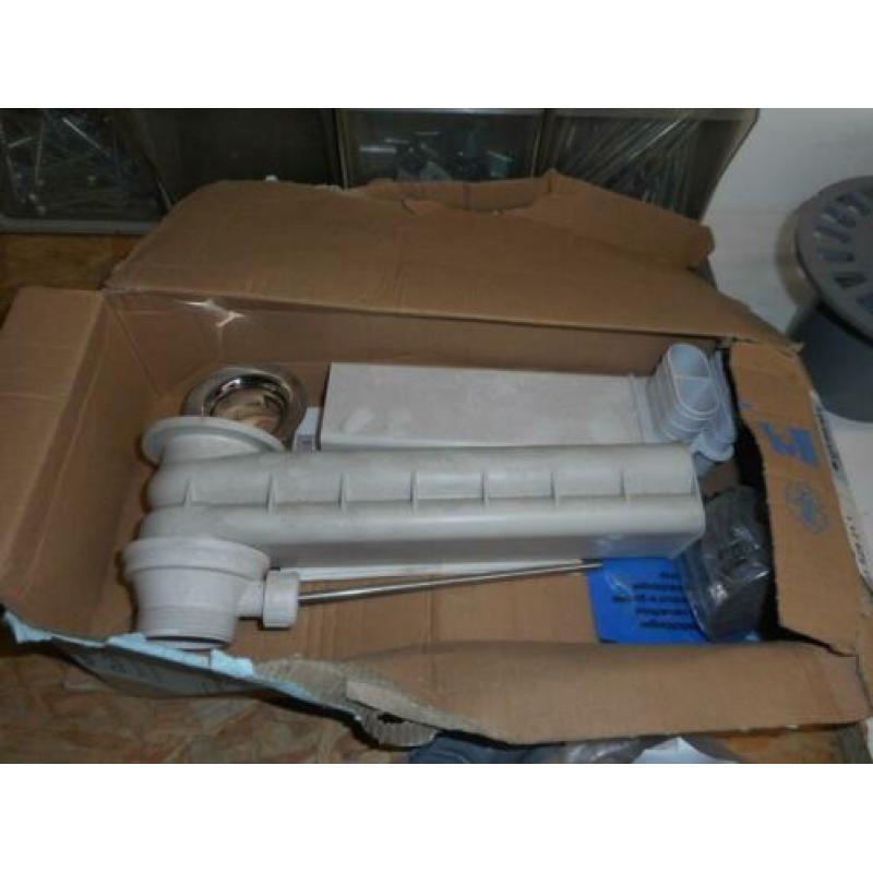 Partij wc riolerings installatie / Kavel 157