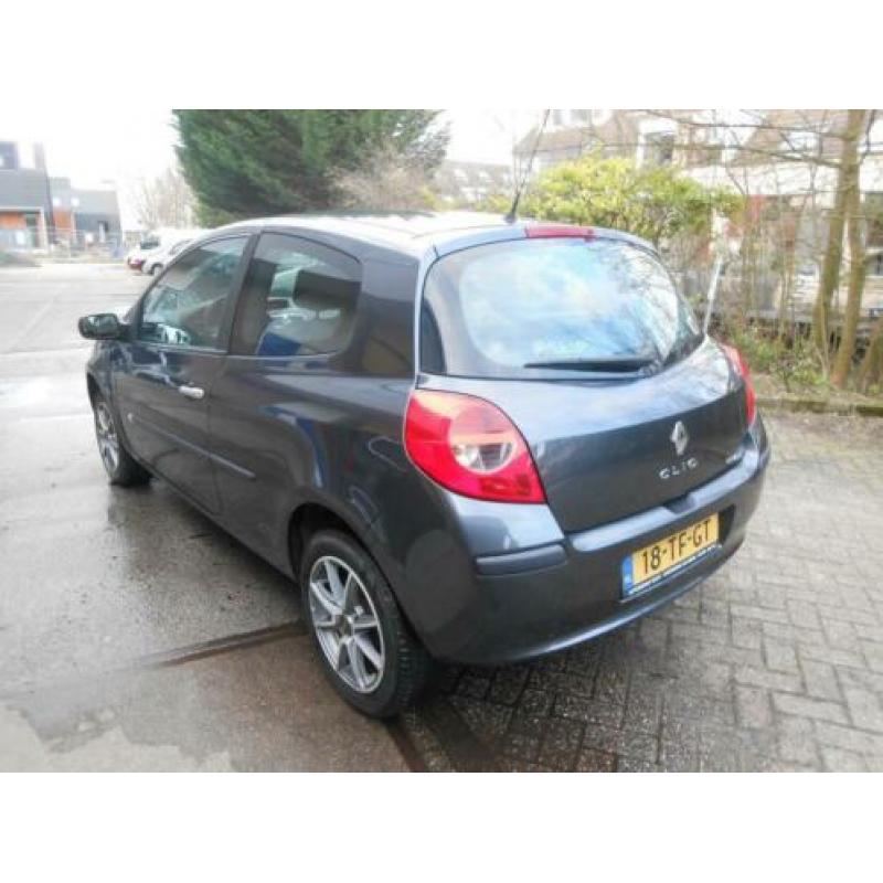 Renault Clio 1.4-16V Exception Nieuw APK