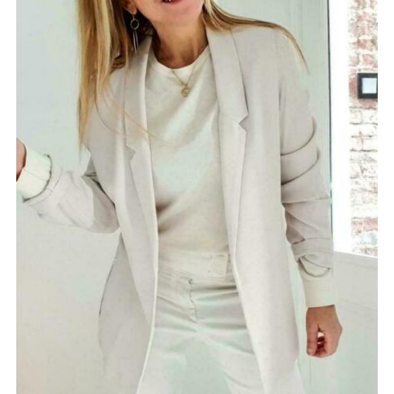 ? AMERICAN VINTAGE ? Mooi los vallende jasje/blazer - S