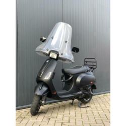 Vespa Sport Snor 2014 Zwart LED