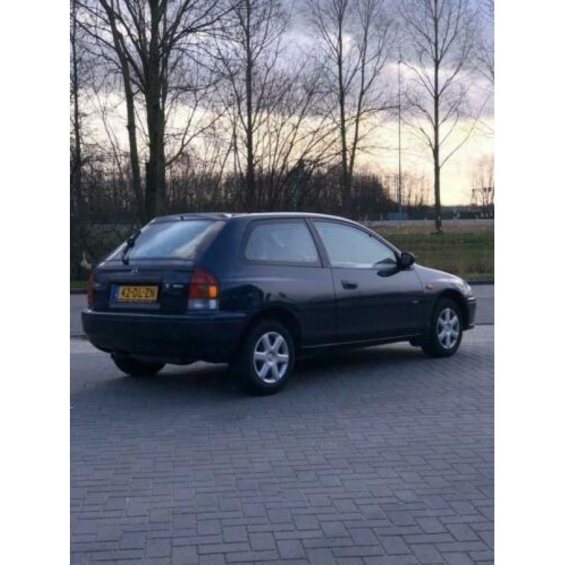 Mazda 323 1.5 P LX AUT 1999 Blauw, RUILEN MOGELIJK