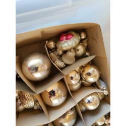 Partij voornamelijk oude echt glazen kerstballen
