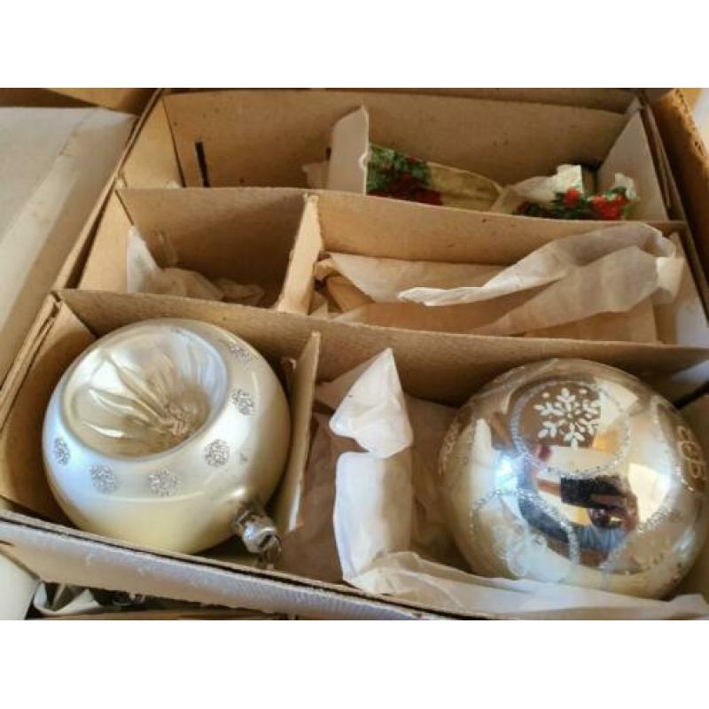 Partij voornamelijk oude echt glazen kerstballen