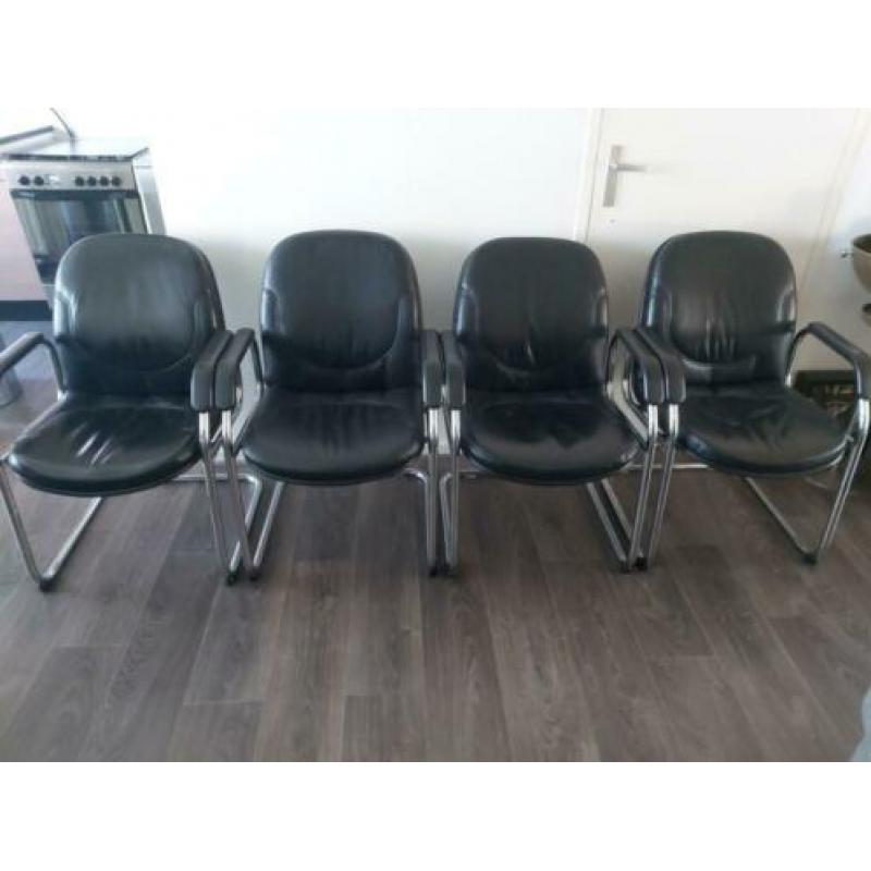 4x ledereren eetkamer stoelen in nieuwstaat