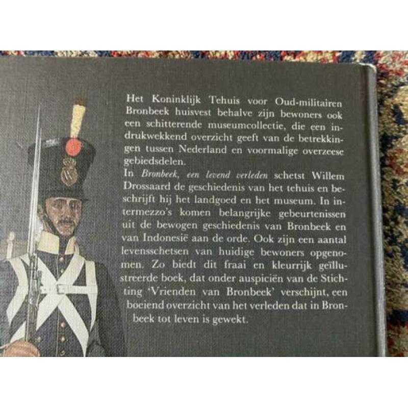 Bronbeek een levend verleden Willem Drossaard Hardcover, 13