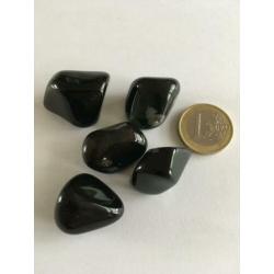 Edelstenen zakje met 5 steentjes o.a Obsidiaan gemengd