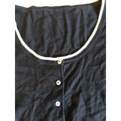 Ka118 zwart vest beige randjes en strikjes en knoopjes S/M