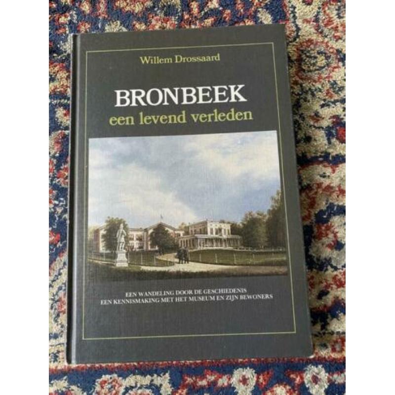 Bronbeek een levend verleden Willem Drossaard Hardcover, 13