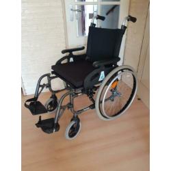 alu Minos by meyra brede zit mooie lichtgewicht rolstoel