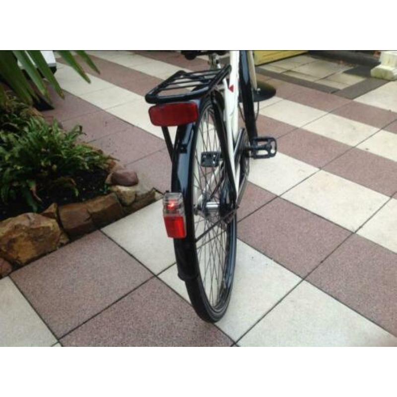 Opoefiets, studentenfiets, opoe fiets stationfiets, omafiets