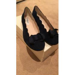 L.K. Bennett ballerina 37.5