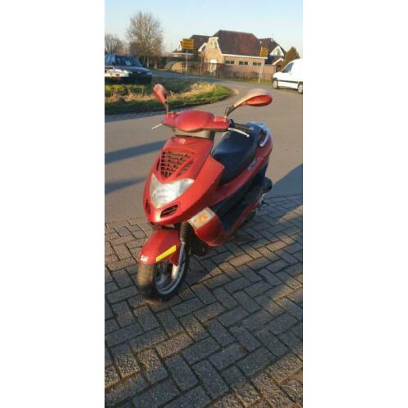 kymco B&W | 45km | rijd goed