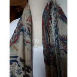 Shawl van Betty Barclay