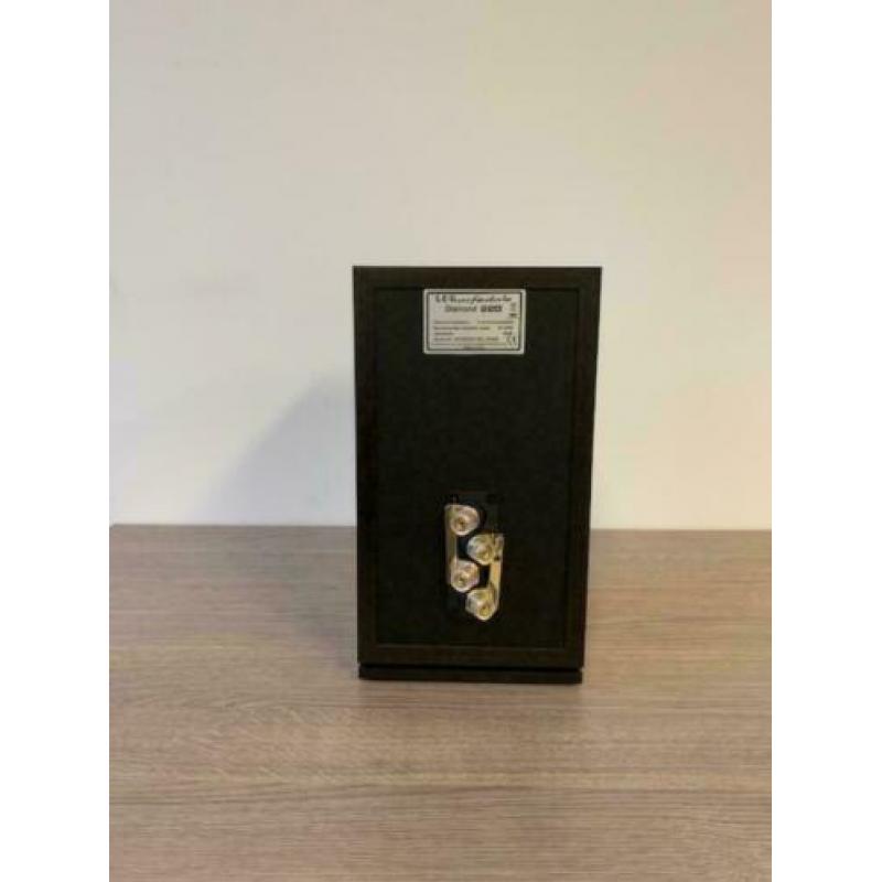 Wharfedale Diamond 220 Speaker Zwart