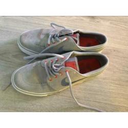 Nike Janoski SB maat 40