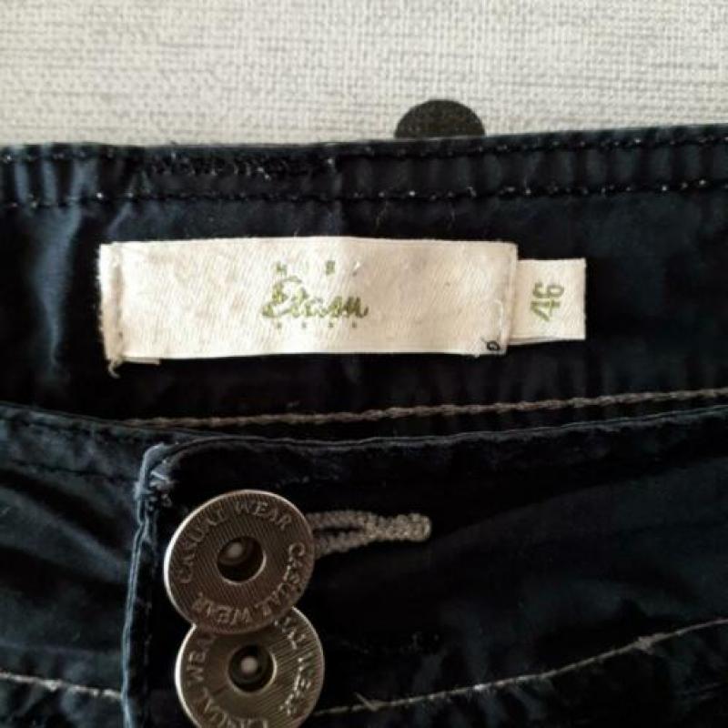 Capri broek zwart maat 46