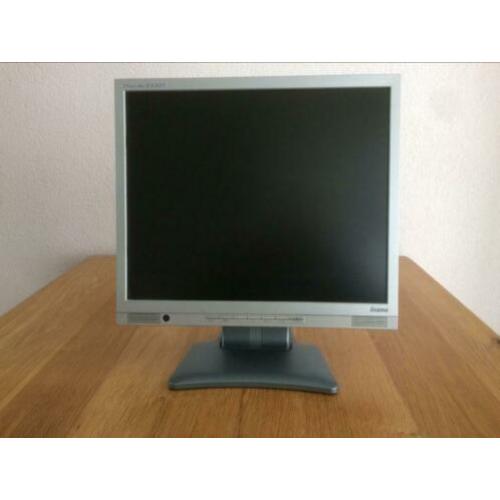 Monitor IIyama type Prolite E 430 T