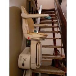 Handicare traplift 2 x 4 jaar oud