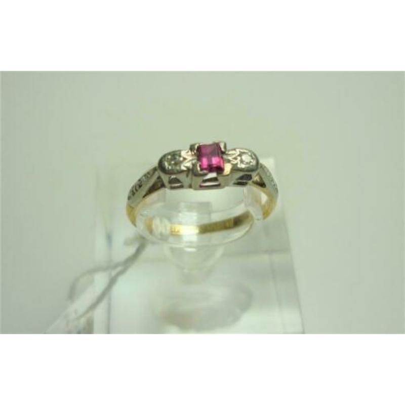 Ring 18K goud + robijn & diamanten / Z6287